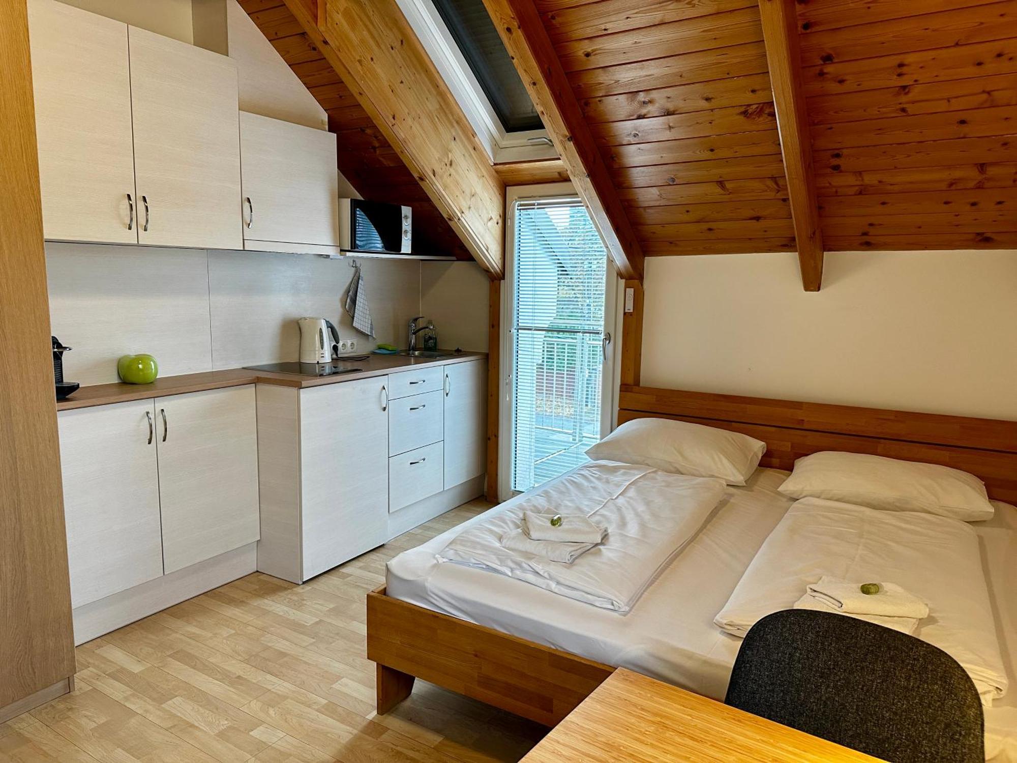 Ajo Apartments - Alte Donau Lake View Balcony Studio - Self-Check-In Viena Exterior foto